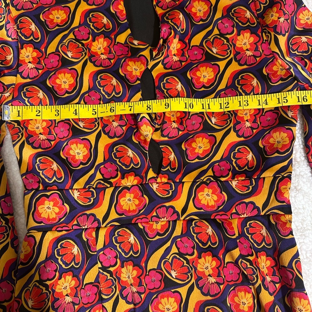 Nasty Gal Vibrant Long Sleeve Dress - Picture 5 of 7